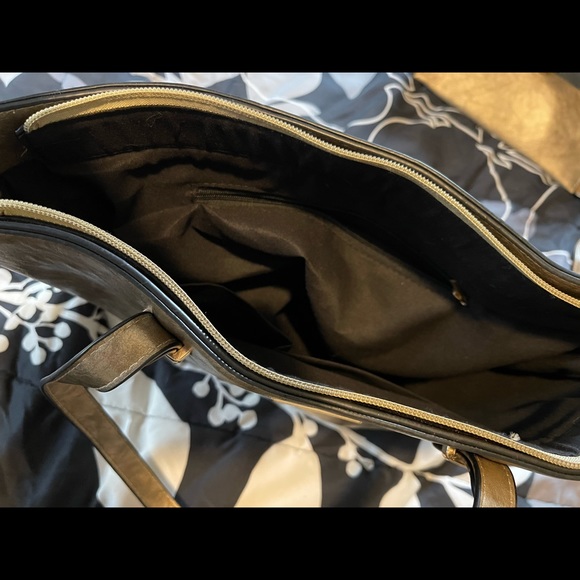 Purse - Picture 4 of 12